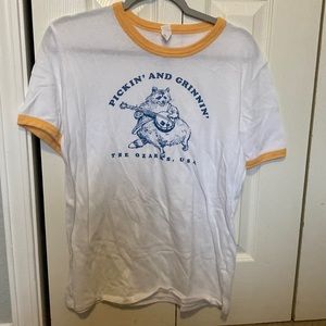 Pickin’ and grinnin’ the ozarks, USA tee shirt